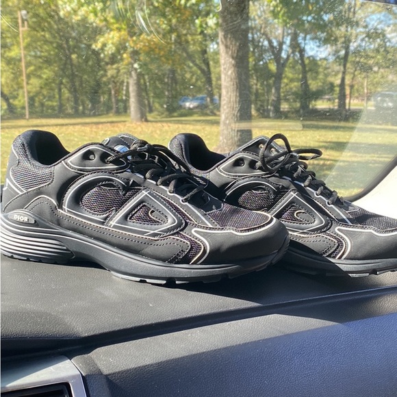 worn for about a month still in great condition no dust bag or box - Picture 1 of 7